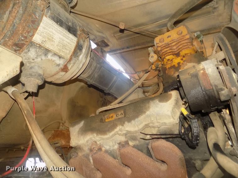 image for item DD2804 1976 Ford LT8000 dump truck