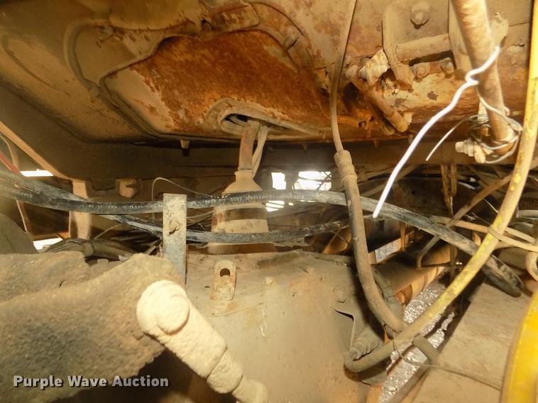 image for item DD2804 1976 Ford LT8000 dump truck