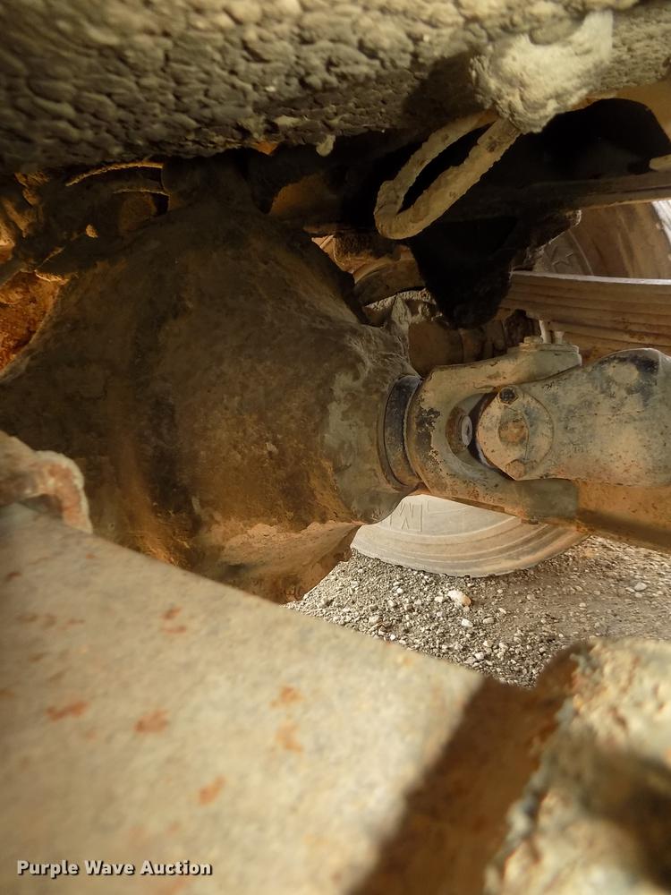 image for item DD2804 1976 Ford LT8000 dump truck