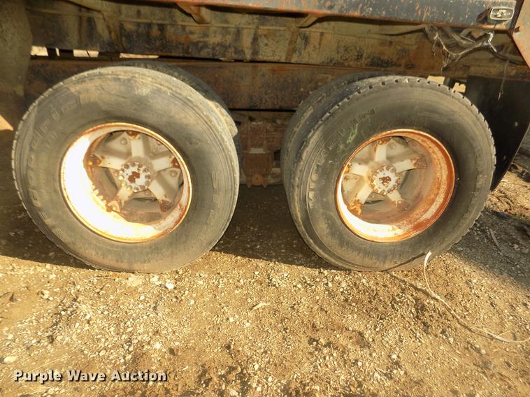 image for item DD2804 1976 Ford LT8000 dump truck