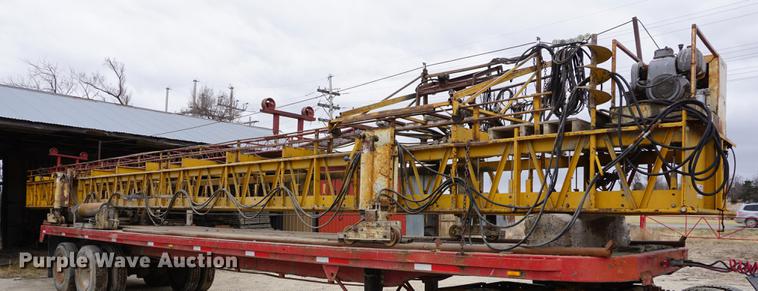 image for item DE3209 Gomaco C450 bridge deck finisher