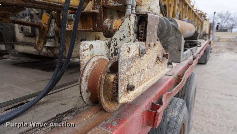 image for item DE3209 Gomaco C450 bridge deck finisher