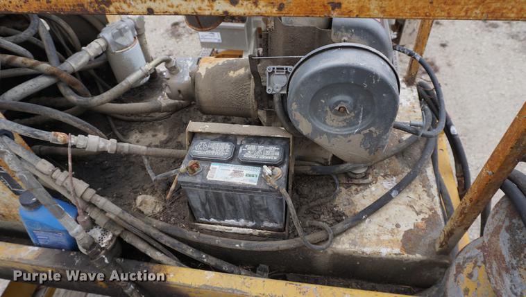 image for item DE3209 Gomaco C450 bridge deck finisher