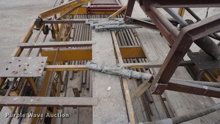 image for item DE3209 Gomaco C450 bridge deck finisher