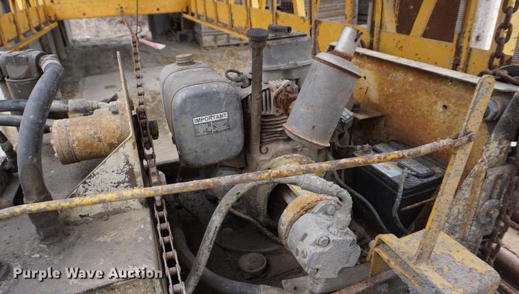 image for item DE3209 Gomaco C450 bridge deck finisher