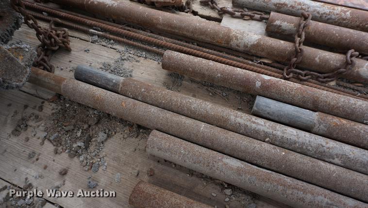 image for item DE3209 Gomaco C450 bridge deck finisher