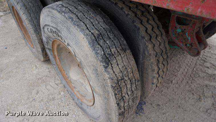 image for item DE3209 Gomaco C450 bridge deck finisher