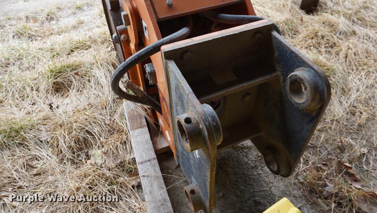 image for item DE3210 MBW plate compactor