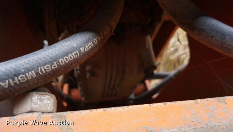 image for item DE3210 MBW plate compactor