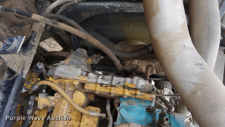 image for item DE3224 1989 Ford LTL9000 dump truck