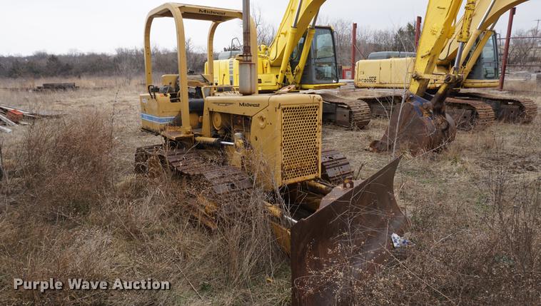image for item DE3225 1979 International TD7E dozer