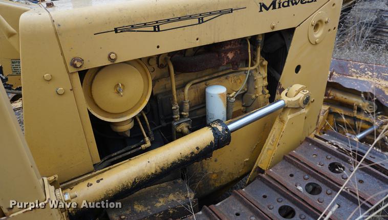 image for item DE3225 1979 International TD7E dozer