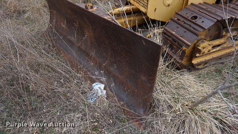 image for item DE3225 1979 International TD7E dozer