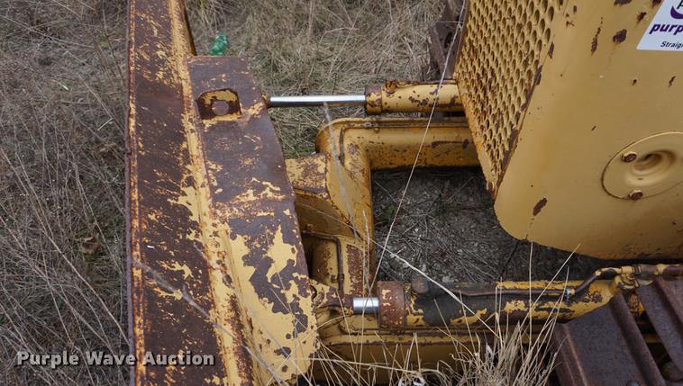 image for item DE3225 1979 International TD7E dozer
