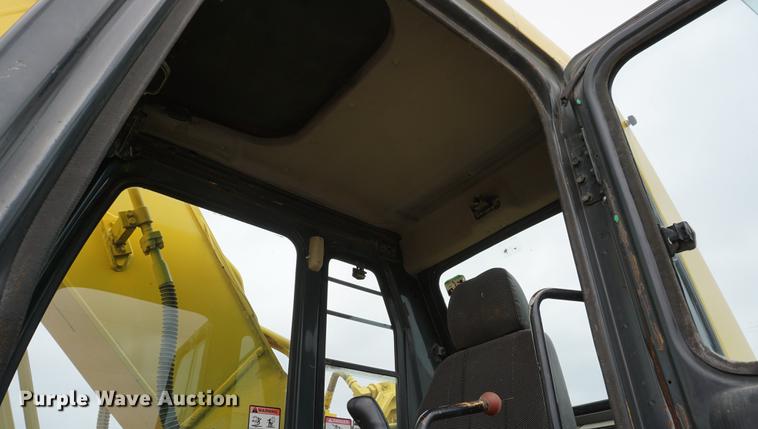 image for item DE3226 1998 Komatsu PC200LC-6E excavator