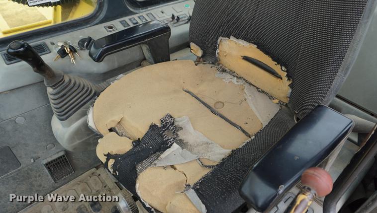 image for item DE3226 1998 Komatsu PC200LC-6E excavator