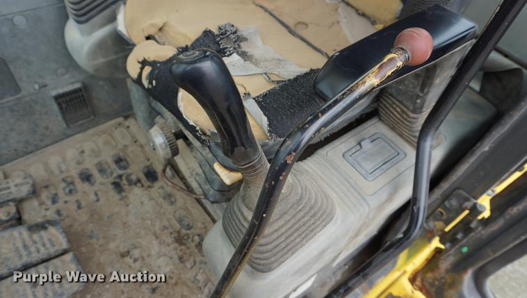 image for item DE3226 1998 Komatsu PC200LC-6E excavator