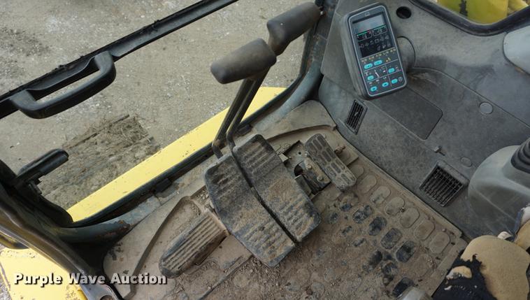 image for item DE3226 1998 Komatsu PC200LC-6E excavator