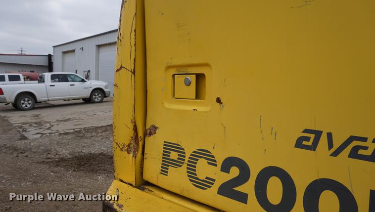 image for item DE3226 1998 Komatsu PC200LC-6E excavator