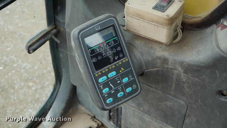 image for item DE3227 1997 Komatsu PC200LC-6LE excavator