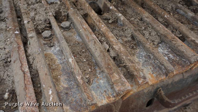 image for item DE3227 1997 Komatsu PC200LC-6LE excavator