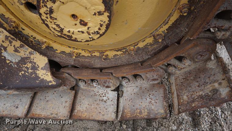 image for item DE3228 1983 International TD12 dozer