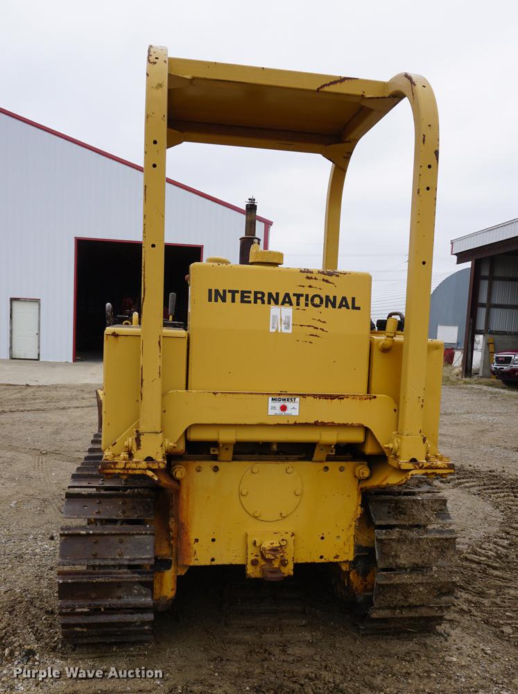image for item DE3229 1979 International TD7E dozer