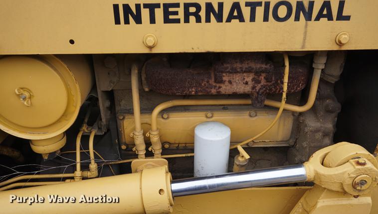image for item DE3229 1979 International TD7E dozer