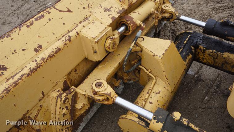 image for item DE3229 1979 International TD7E dozer