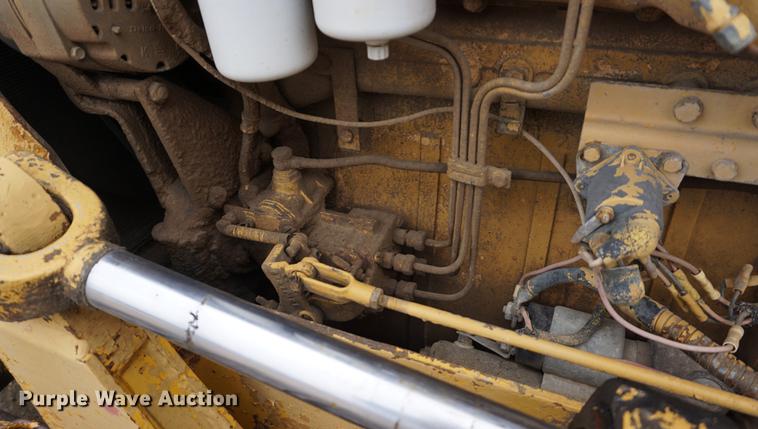 image for item DE3230 1976 International TD7E dozer