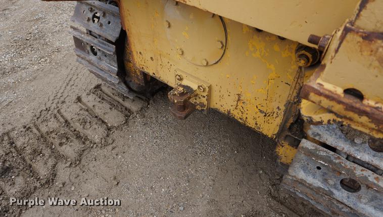 image for item DE3230 1976 International TD7E dozer