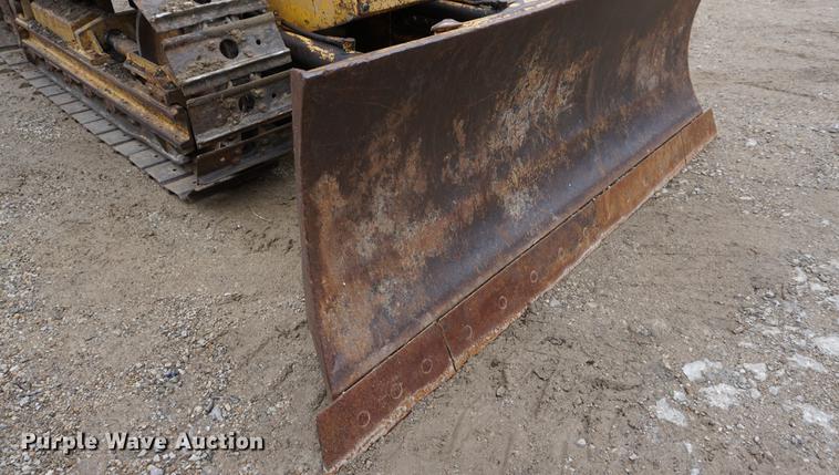 image for item DE3230 1976 International TD7E dozer