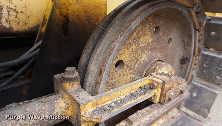 image for item DE3230 1976 International TD7E dozer