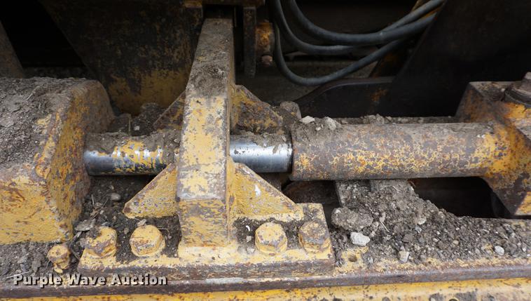 image for item DE3230 1976 International TD7E dozer