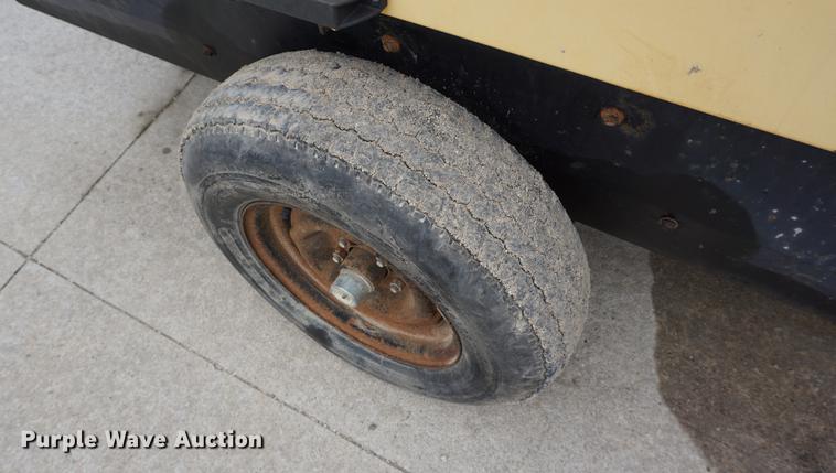 image for item DE3231 2002 Atlas Copco XAS96 air compressor