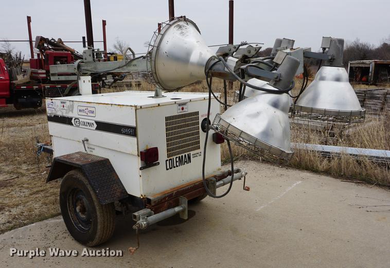 image for item DE3232 1993 Coleman Engineering MH4000RDKH light plant