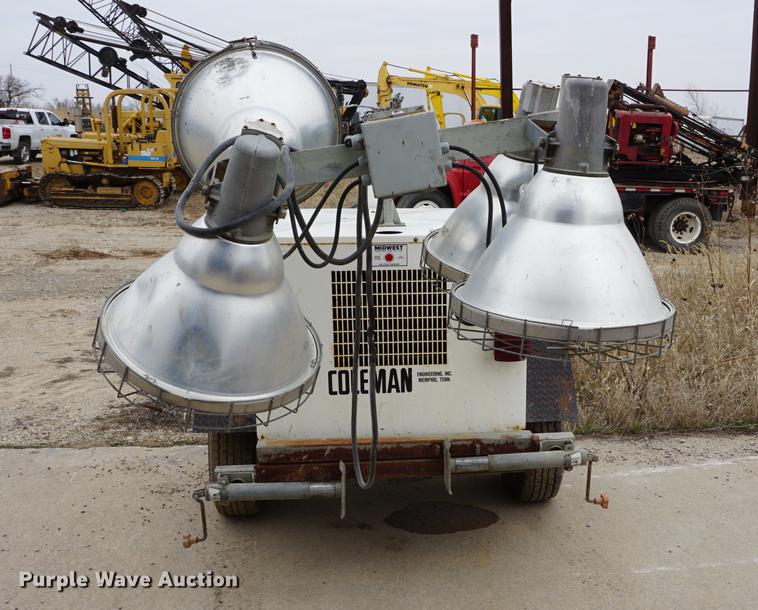 image for item DE3232 1993 Coleman Engineering MH4000RDKH light plant