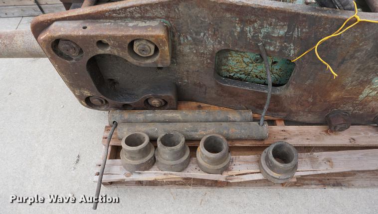 image for item DE3233 Kent hydraulic breaker