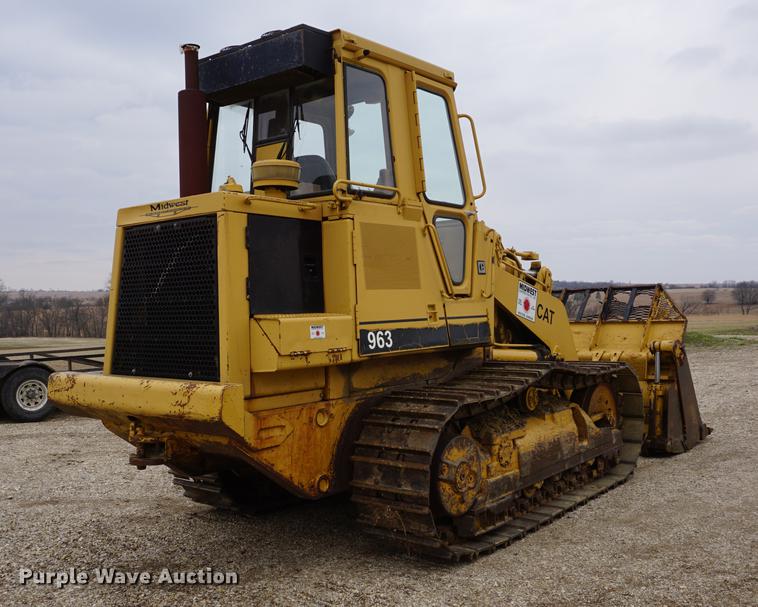 image for item DE3243 1988 Caterpillar 963 track loader