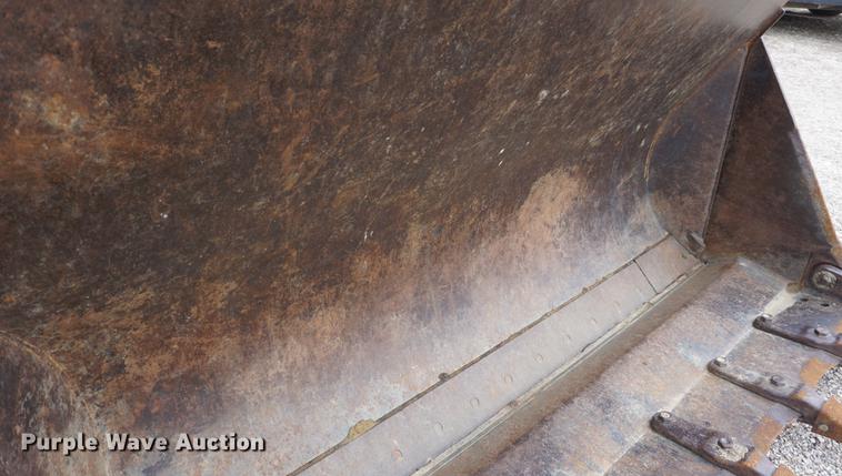 image for item DE3243 1988 Caterpillar 963 track loader