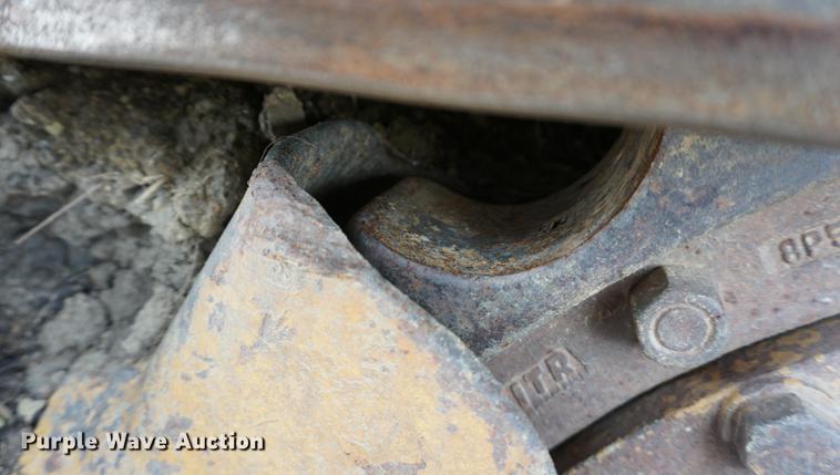 image for item DE3243 1988 Caterpillar 963 track loader