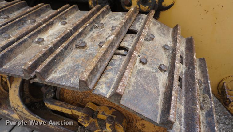 image for item DE3243 1988 Caterpillar 963 track loader