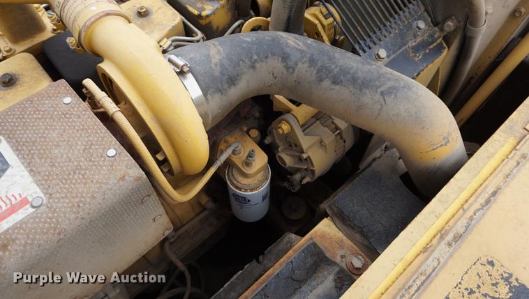 image for item DE3244 1997 Komatsu PC200LC-6LE excavator