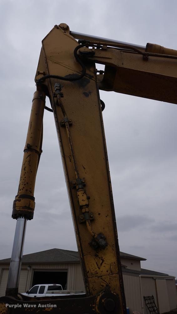 image for item DE3244 1997 Komatsu PC200LC-6LE excavator