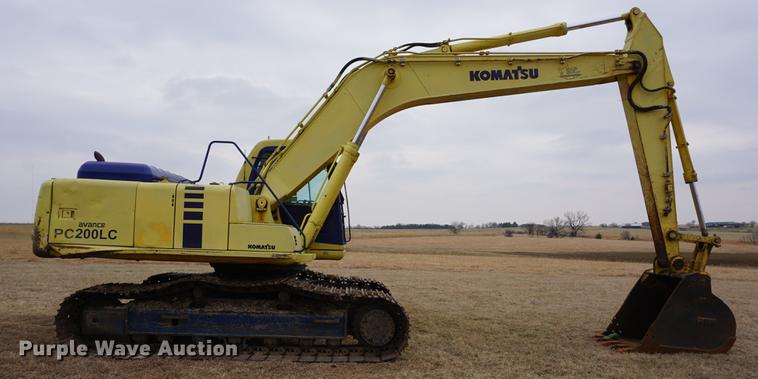 image for item DE3245 2001 Komatsu PC200PU-6LE excavator