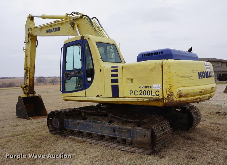image for item DE3245 2001 Komatsu PC200PU-6LE excavator