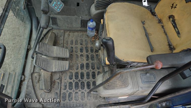 image for item DE3245 2001 Komatsu PC200PU-6LE excavator