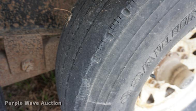 image for item DE3247 2006 Load Max gooseneck trailer