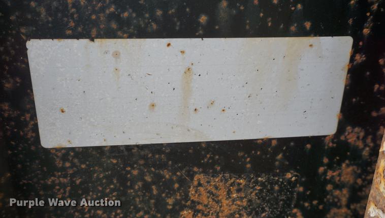 image for item DE3247 2006 Load Max gooseneck trailer