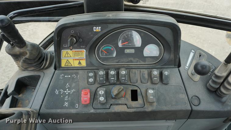 image for item DE3252 2011 Caterpillar 420E backhoe
